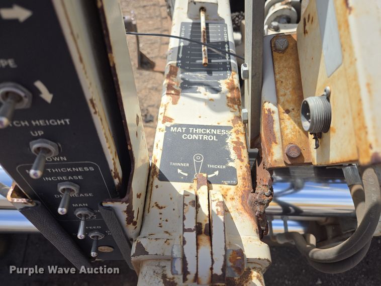 image for item EL5710 1991 Cederapids CR361 paver