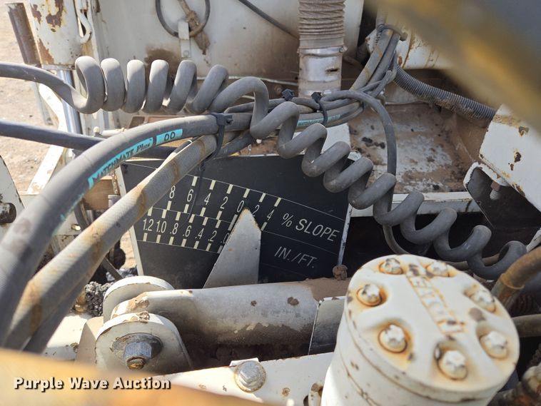 image for item EL5710 1991 Cederapids CR361 paver