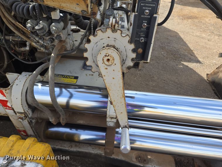 image for item EL5710 1991 Cederapids CR361 paver