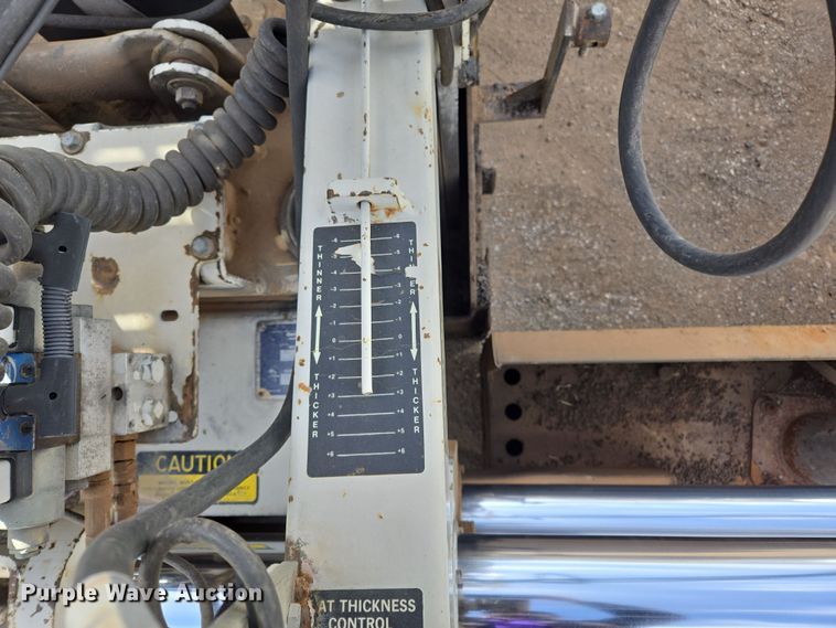 image for item EL5710 1991 Cederapids CR361 paver