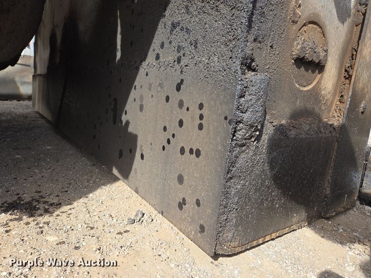 image for item EL5710 1991 Cederapids CR361 paver