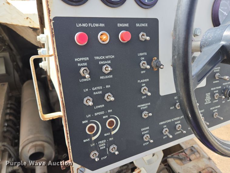 image for item EL5710 1991 Cederapids CR361 paver