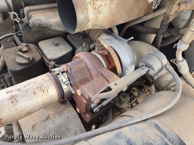 image for item EL5710 1991 Cederapids CR361 paver