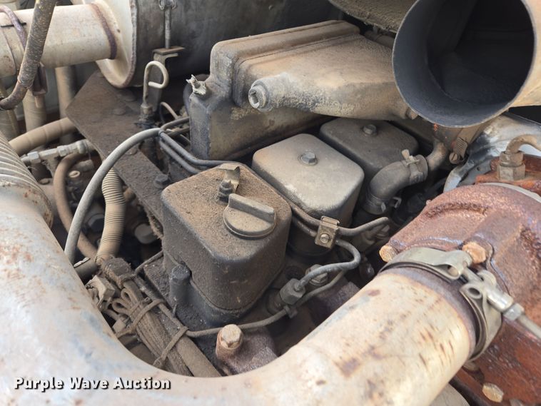 image for item EL5710 1991 Cederapids CR361 paver