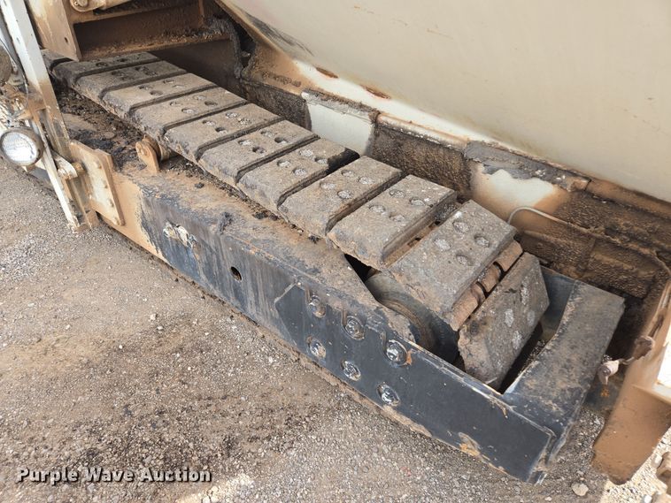 image for item EL5710 1991 Cederapids CR361 paver