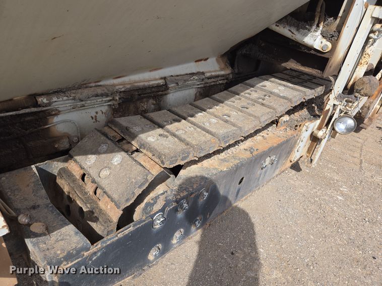 image for item EL5710 1991 Cederapids CR361 paver