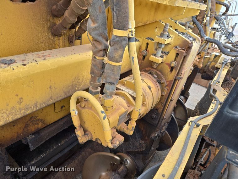 image for item EL5711 2009 Caterpillar AP-1055D paver