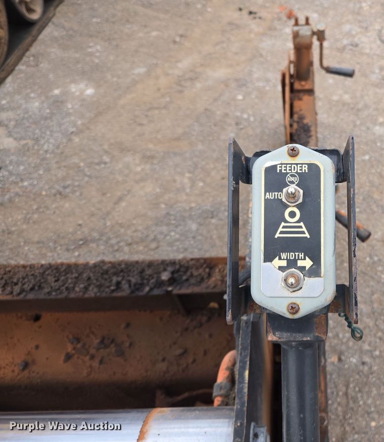 image for item EL5711 2009 Caterpillar AP-1055D paver