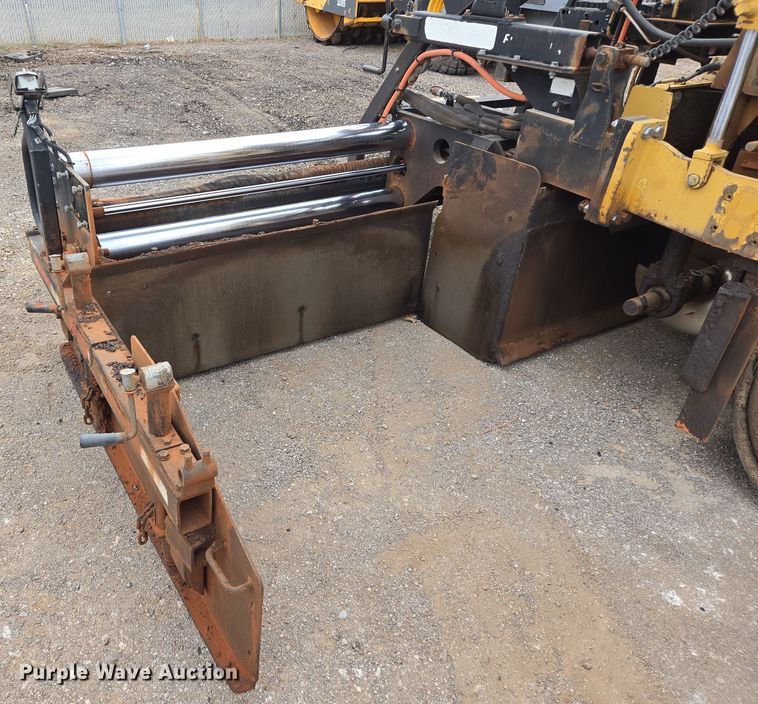 image for item EL5711 2009 Caterpillar AP-1055D paver