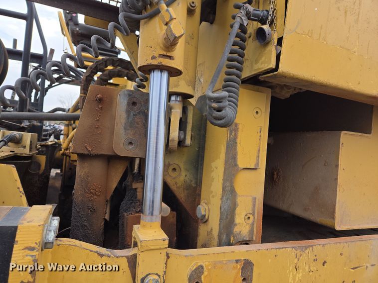 image for item EL5711 2009 Caterpillar AP-1055D paver