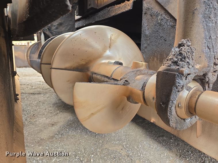 image for item EL5711 2009 Caterpillar AP-1055D paver