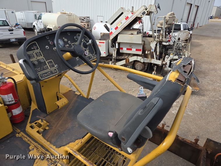 image for item EL5711 2009 Caterpillar AP-1055D paver