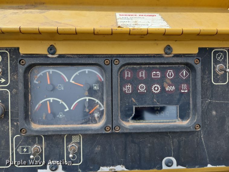 image for item EL5711 2009 Caterpillar AP-1055D paver