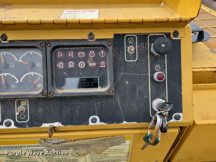 image for item EL5711 2009 Caterpillar AP-1055D paver