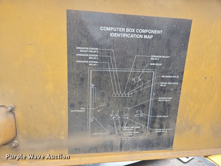 image for item EL5711 2009 Caterpillar AP-1055D paver