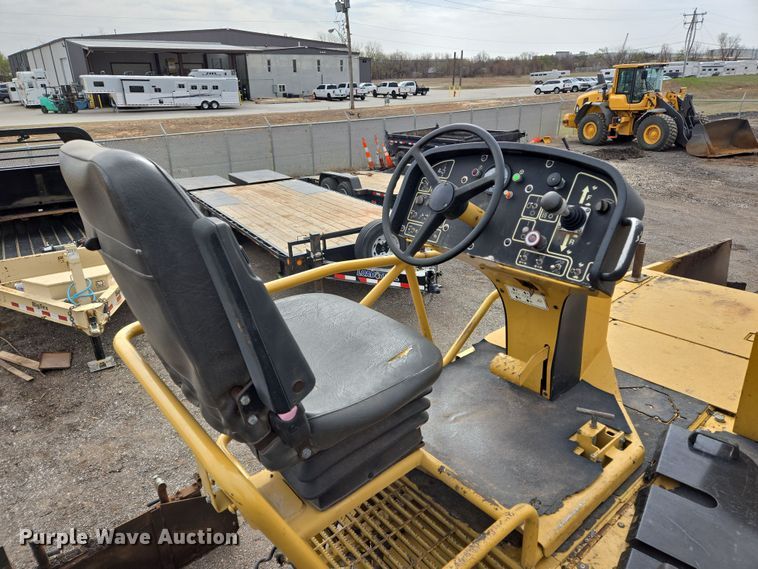 image for item EL5711 2009 Caterpillar AP-1055D paver