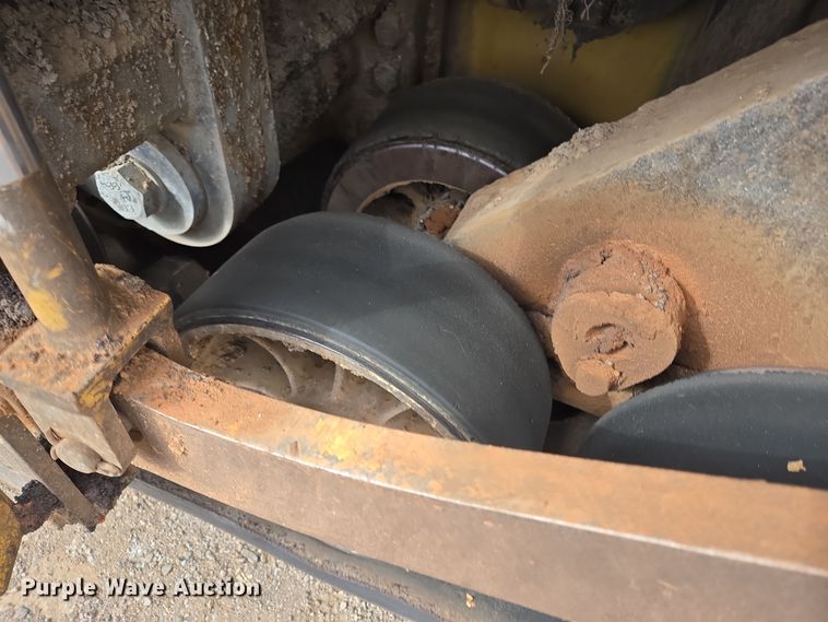 image for item EL5711 2009 Caterpillar AP-1055D paver