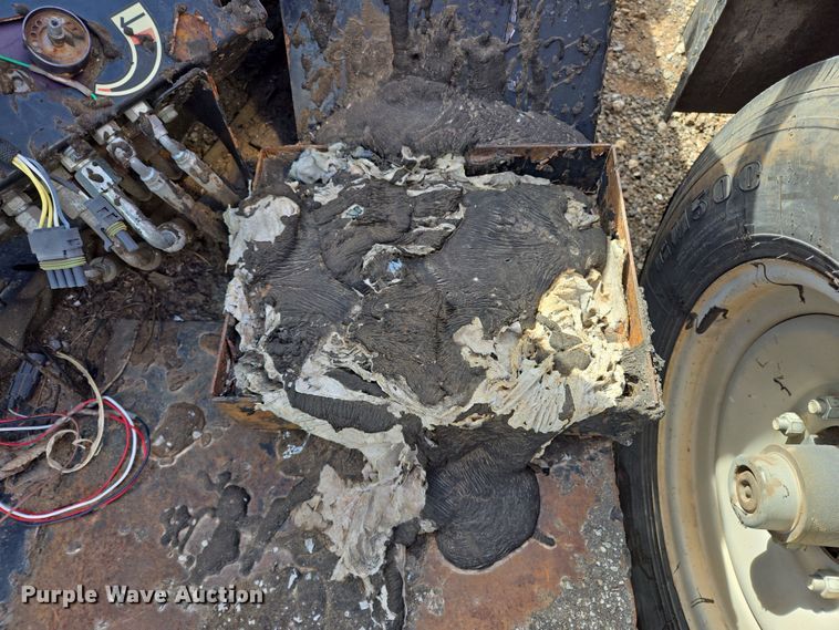 image for item EL5712 2015 Cimline 230 Magma melter applicator