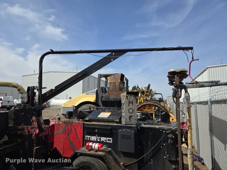 image for item EL5712 2015 Cimline 230 Magma melter applicator