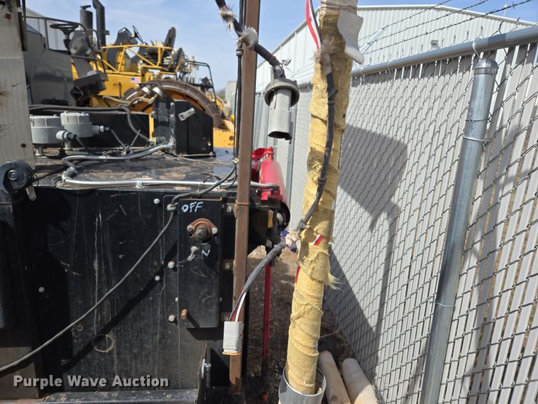 image for item EL5712 2015 Cimline 230 Magma melter applicator