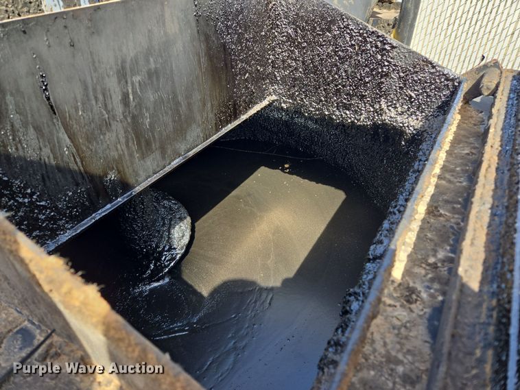 image for item EL5712 2015 Cimline 230 Magma melter applicator