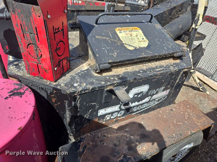 image for item EL5712 2015 Cimline 230 Magma melter applicator