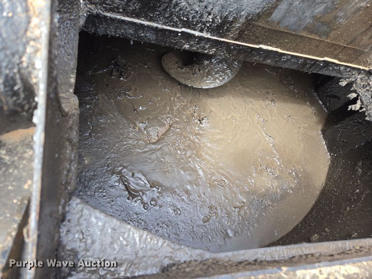 image for item EL5713 2009 Cimline Metro 165 melter applicator