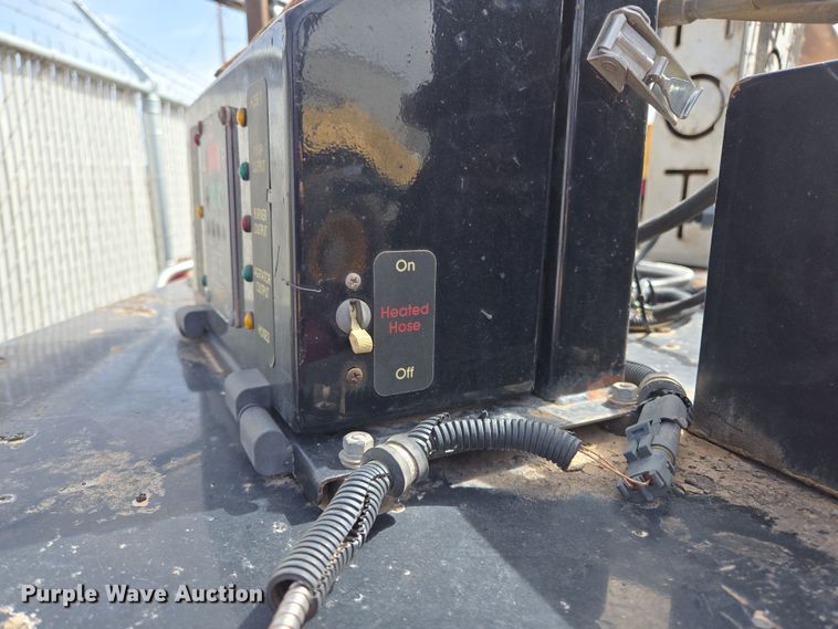 image for item EL5713 2009 Cimline Metro 165 melter applicator