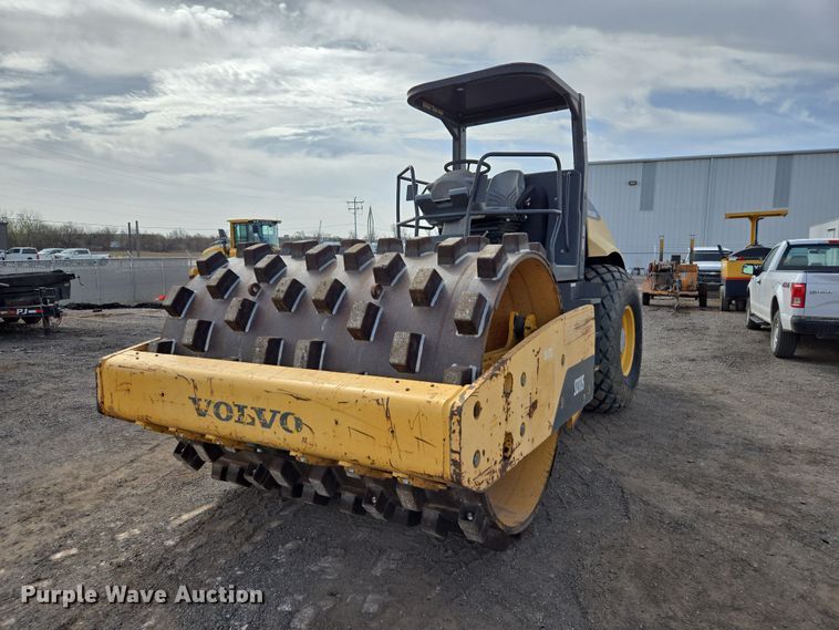 image for item EL5714 2013 Volvo SD115 single drum vibratory roller