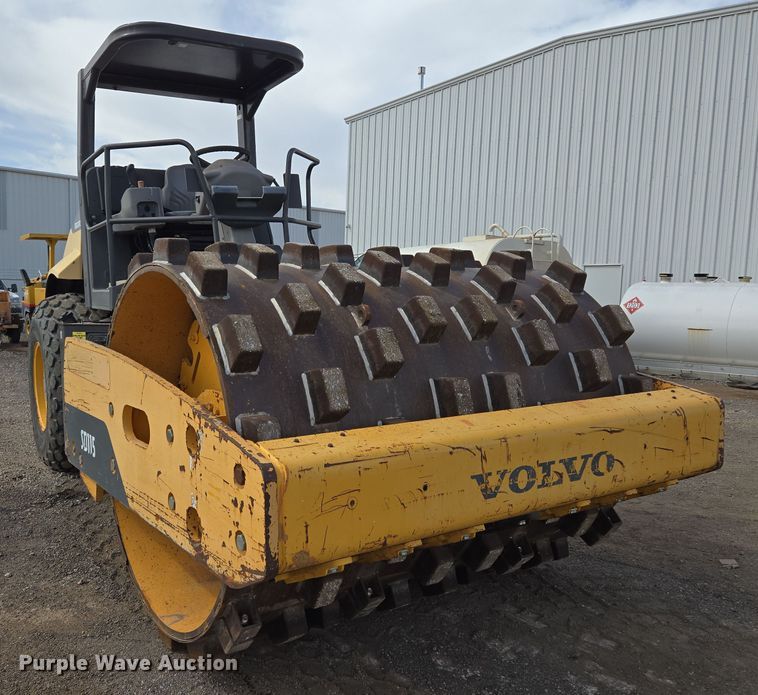 image for item EL5714 2013 Volvo SD115 single drum vibratory roller