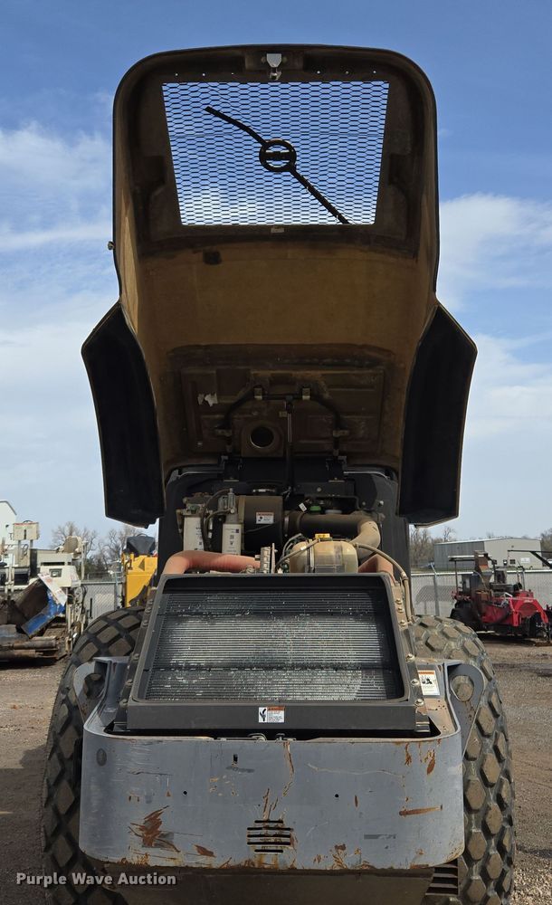 image for item EL5714 2013 Volvo SD115 single drum vibratory roller