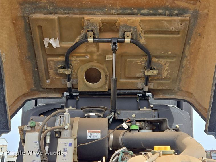 image for item EL5714 2013 Volvo SD115 single drum vibratory roller