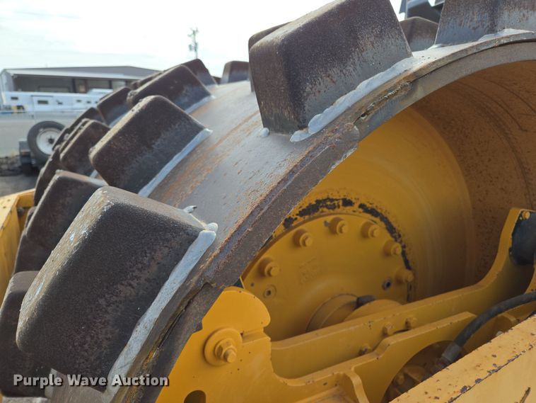 image for item EL5714 2013 Volvo SD115 single drum vibratory roller