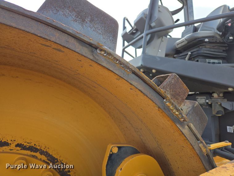 image for item EL5714 2013 Volvo SD115 single drum vibratory roller