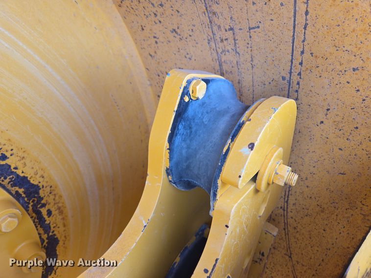 image for item EL5714 2013 Volvo SD115 single drum vibratory roller