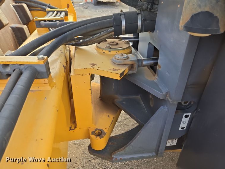 image for item EL5714 2013 Volvo SD115 single drum vibratory roller