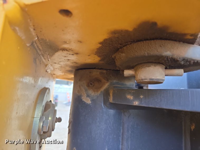 image for item EL5714 2013 Volvo SD115 single drum vibratory roller