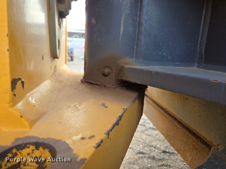 image for item EL5714 2013 Volvo SD115 single drum vibratory roller