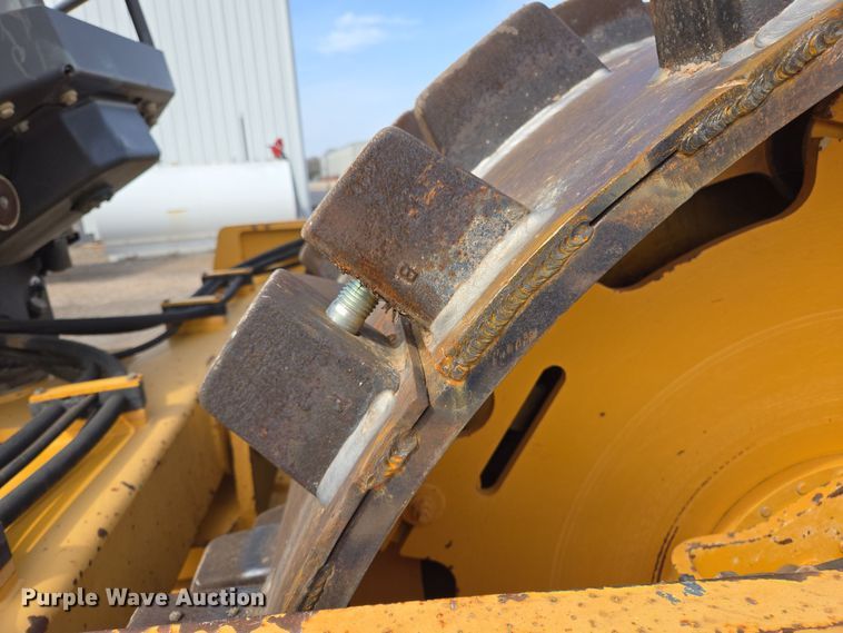 image for item EL5714 2013 Volvo SD115 single drum vibratory roller