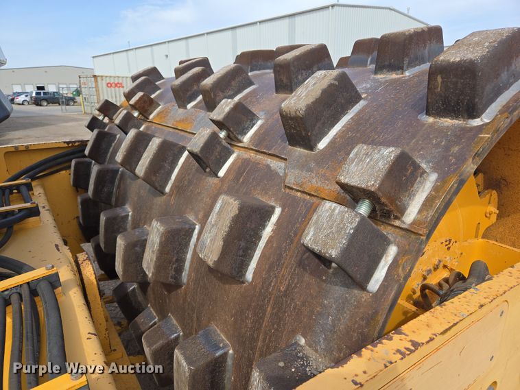 image for item EL5714 2013 Volvo SD115 single drum vibratory roller