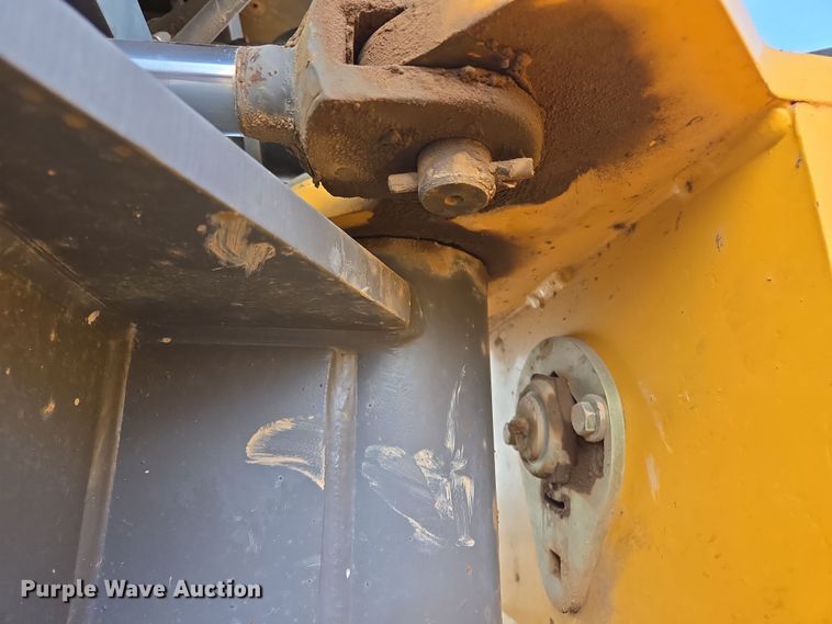 image for item EL5714 2013 Volvo SD115 single drum vibratory roller