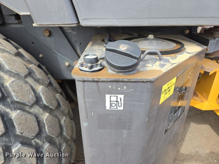 image for item EL5714 2013 Volvo SD115 single drum vibratory roller