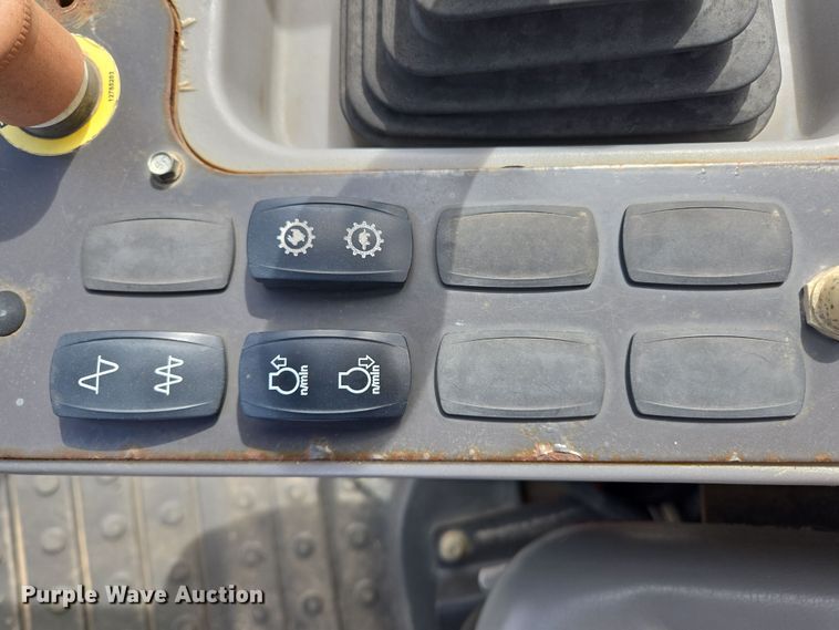 image for item EL5714 2013 Volvo SD115 single drum vibratory roller