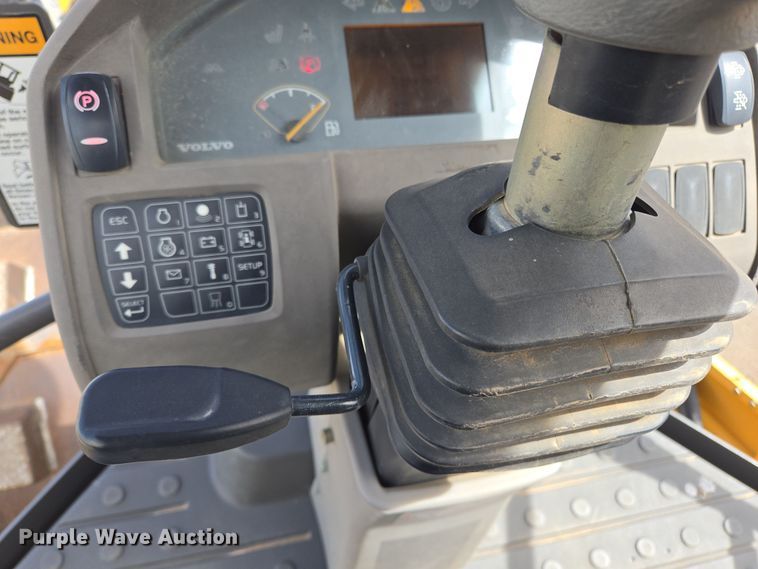 image for item EL5714 2013 Volvo SD115 single drum vibratory roller