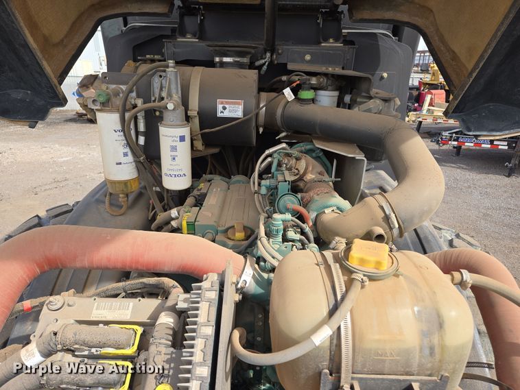 image for item EL5714 2013 Volvo SD115 single drum vibratory roller