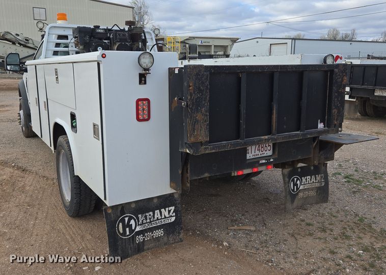 image for item EL5715 2018 Ford F550 Super Duty XL utility / service truck