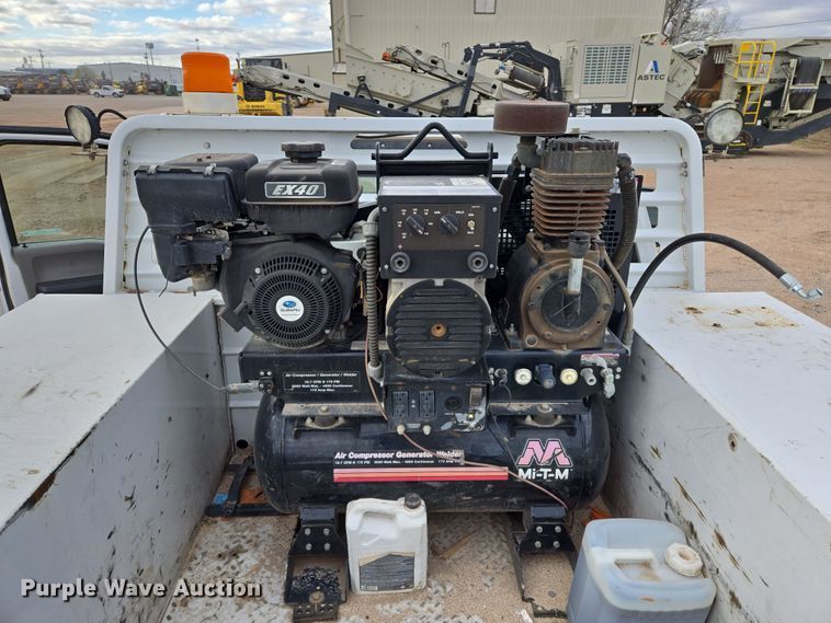 image for item EL5715 2018 Ford F550 Super Duty XL utility / service truck