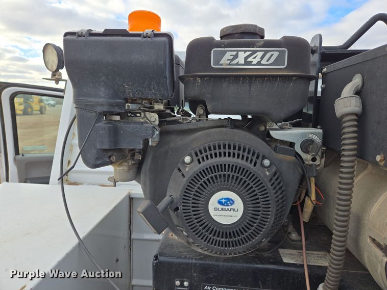 image for item EL5715 2018 Ford F550 Super Duty XL utility / service truck