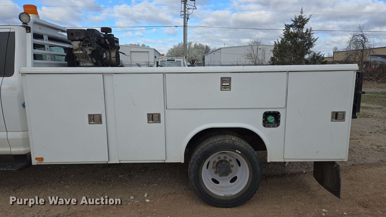 image for item EL5715 2018 Ford F550 Super Duty XL utility / service truck