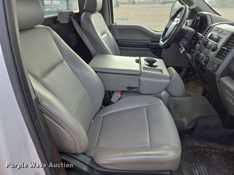 image for item EL5715 2018 Ford F550 Super Duty XL utility / service truck